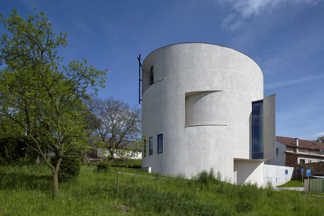 圣温塞斯拉斯教堂 / Atelier Stepan - 教堂