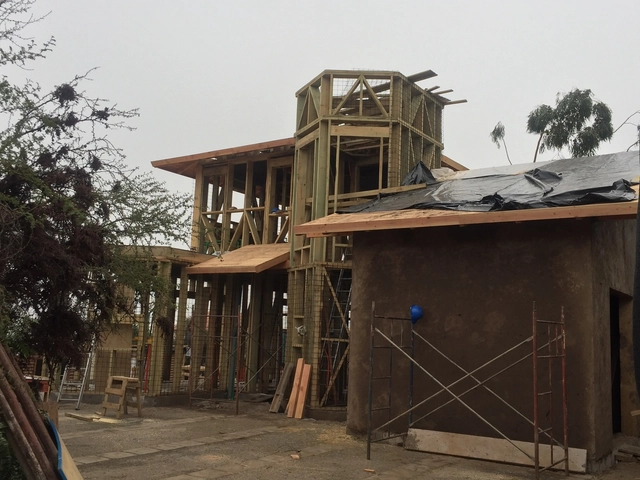 Construcción Sustentable en Barro y Paja - Imagen Principal