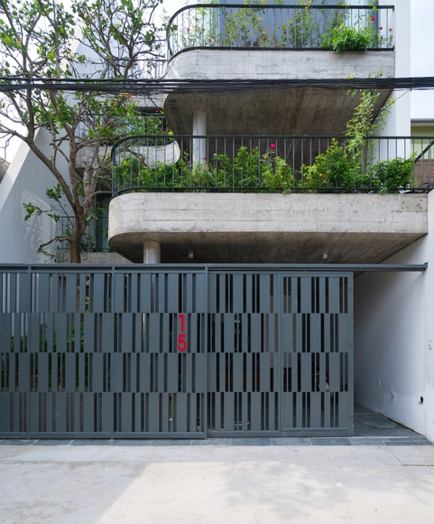 V1 House / TNT architects - Houses, Garden, Fence, Facade, Door, Stairs, Handrail