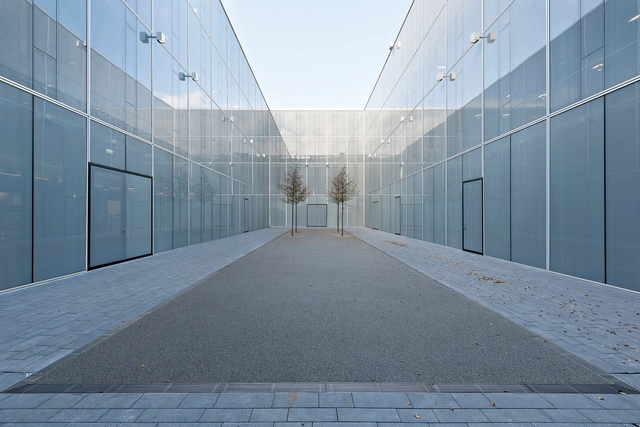 Paulaner Headquarter / Hierl Architekten - Brewery, Facade, Door