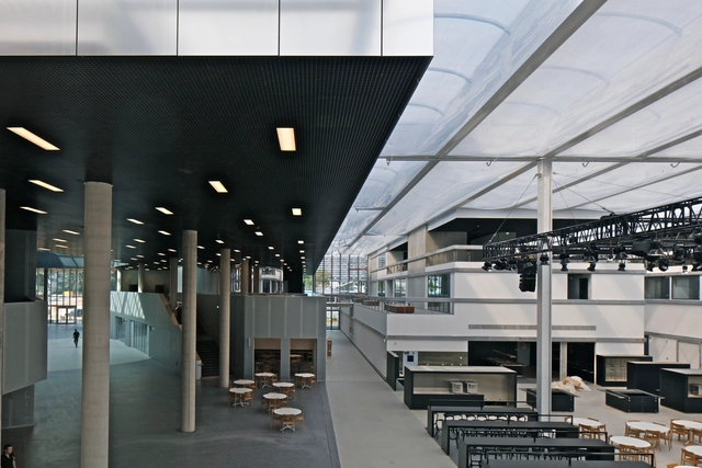 Lab City CentraleSupélec / OMA - Arquitetura Educacional