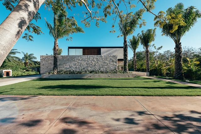 Casa Refugio / Punto Arquitectónico - Casas