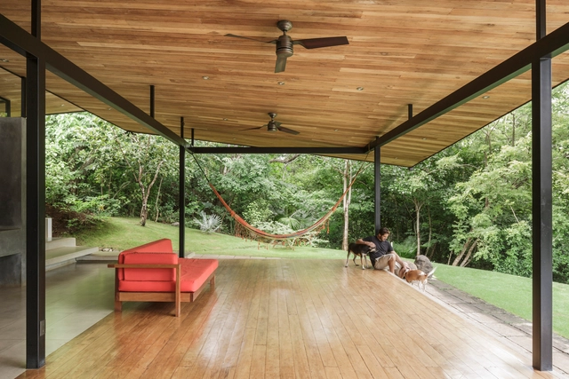 Casa de Las Hojas / OsArquitectura - Casas