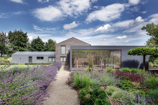 改造旧建筑，实现田园生活 The Farmer's House / AR Design Studio - 改造项目