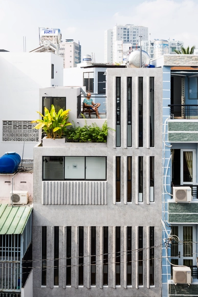 Casa 18 / Khuon Studio + Phan Khac Tung - Casas