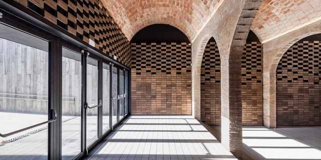 Depósito del Rei Martí  / ARCHIKUBIK - Renovación, Fachada, Arco, Pilares, Arcada, Fijación Vigas