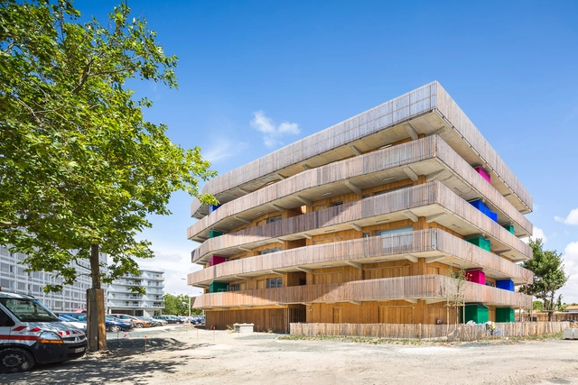 64 Viviendas Sociales / Guinée et Potin Architectes + Alterlab Architectes - Vivienda Social