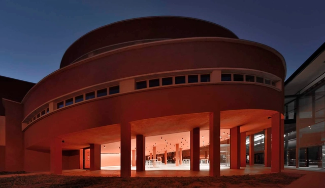 Comedor de "Ex-GIL" / Roland Baldi architects + Elena Casati - Renovación