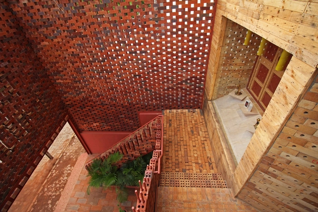 Espacio de venta Mobile / I-Con Architects and Urban Planners - Retail