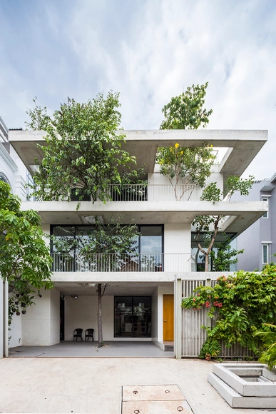 Casa de jardines apilados / VTN Architects - Casas