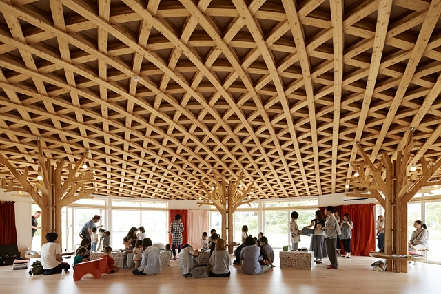 Hogar-Para-Todos de la cuidad de Soma / Toyo Ito & Associates + Klein Dytham architecture - Kindergarten