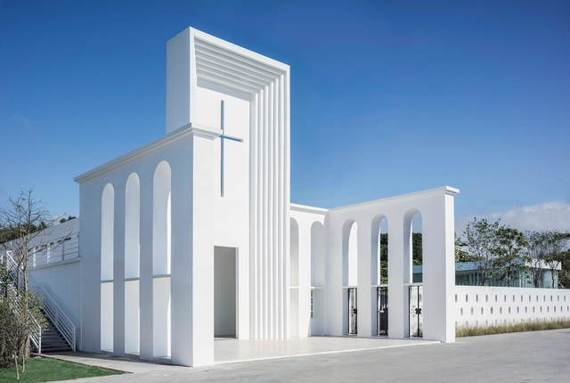 Iglesia Blanca / LAD - Capilla