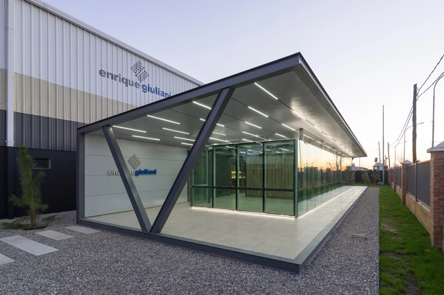 Industrialized Offices / Mauricio Morra - Ampliación
