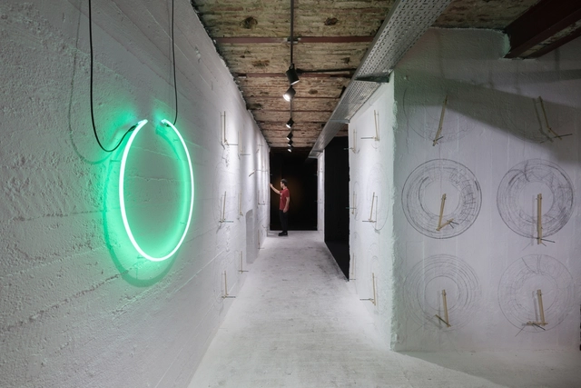 'Do it' en Córdoba: una exposición itinerante que interpreta libremente las consignas de reconocidos artistas  - Arte Y Arquitectura