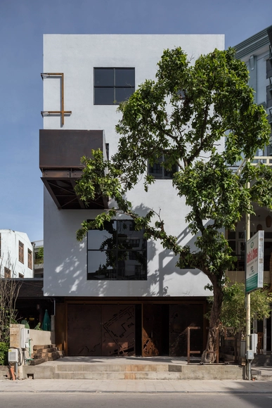 F75 Bar：钢铁与红砖在光下邂逅，空间将不在空洞 / AHL architects - 餐饮建筑