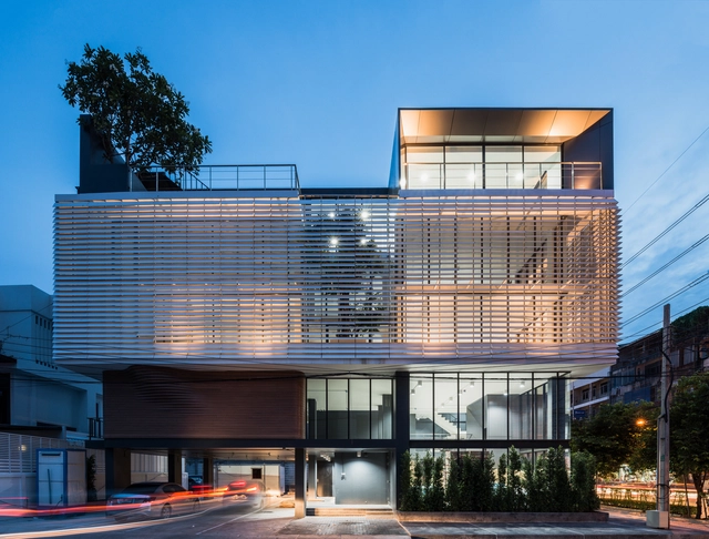 Peak / Pure Architect - Edificio De Oficinas