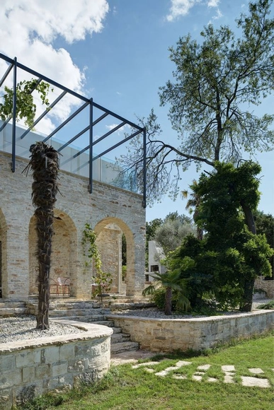 Villa Mediterránea / Architectural office TOBIS-inzenjering - Remodelaciones