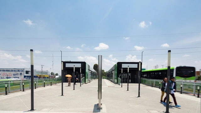 TUZOBUS / Aarón Carrillo Díaz - Estación Intermodal