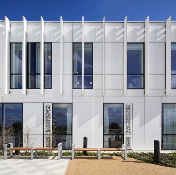  Unidad Macmillan de la NGS / The Manser Practice - Ampliación