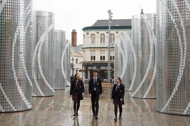 Pezo von Ellrichshausen y Felice Varini entregan un nuevo espacio cívico a la ciudad de Hull - Imagen Principal