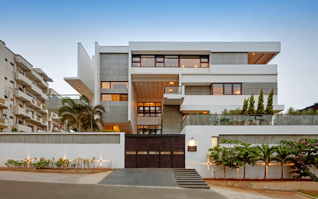 Casa HKS / SDeG - Casas