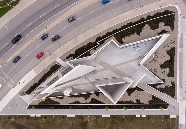 Diseñado por Studio Libeskind, Canadá inaugura su primer monumento del Holocausto - Imagen Principal