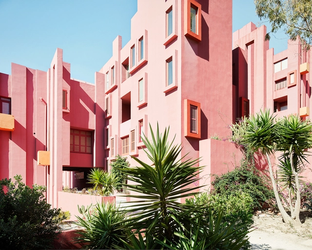 7 Arquitectos que no temían utilizar color en sus proyectos - Imagen Principal