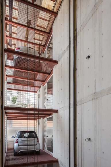 Navío 20 / 3ARCH + Taller Tiliche - Casas, Fachada, Fijación Vigas, Escaleras, Barandas, Sillas