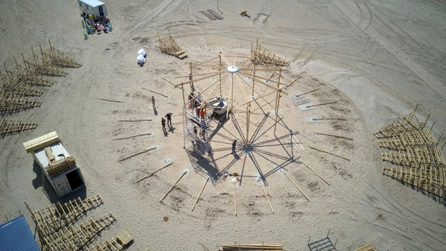 Como construir um circo com estrutura de bambu leve e desmontável - Imagem de Destaque