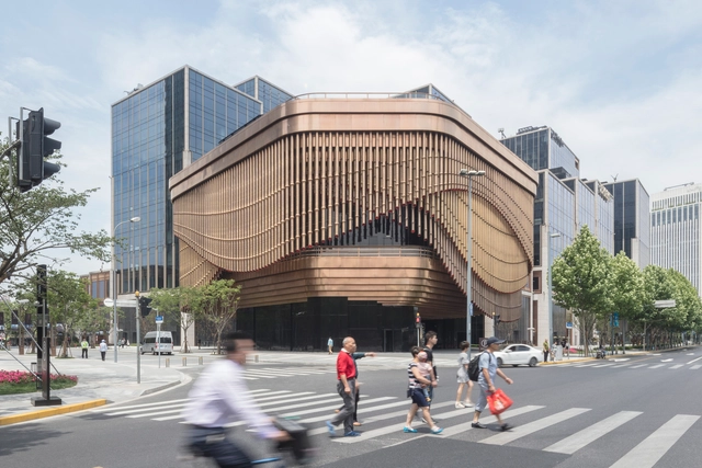 Centro Financiero Bund / Foster + Partners + Heatherwick Studio - Edificios Institucionales