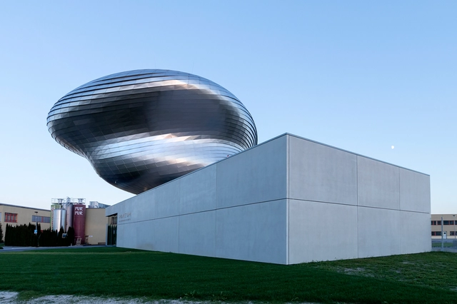 Centro PANEUM / Coop Himmelb(l)au - Centro De Exhibición