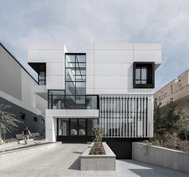 Tosan Tajhiz 工厂 / L.E.D Architects - 改造项目