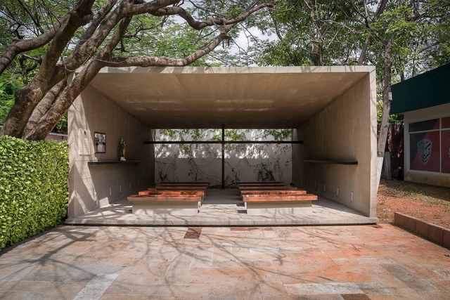Capilla del jaguar / C Cúbica Arquitectos - Jardín, Puerta, Fachada, Arco
