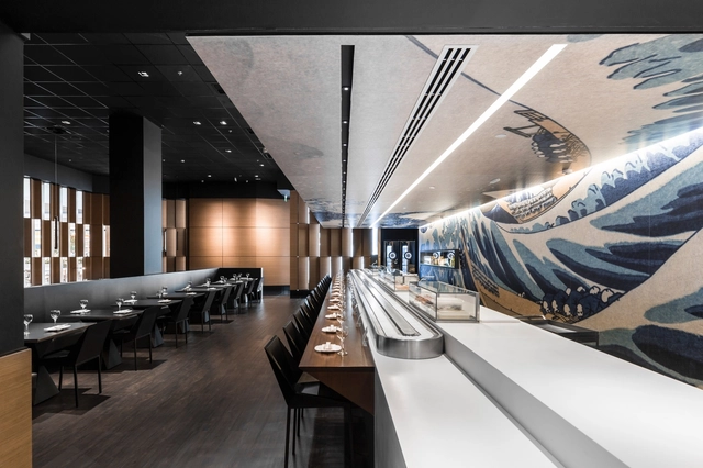 Sakura Iguatemi / AT Arquitetura - Restaurante, Mesa, Cadeira