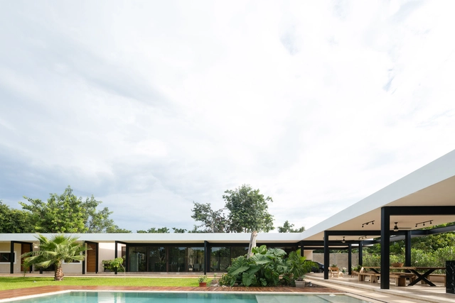 Casa Sitpach / Desnivel Arquitectos - Casas