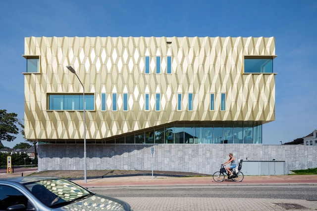 Zinder Cultural Center / De Zwarte Hond - Cultural Center, Facade
