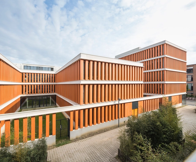 Oficinas y tiendas en Lille / Atelier TARABUSI - Edificio De Oficinas