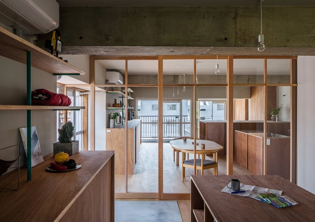 House in Chofu / SNARK - Houses, Kitchen, Door, Beam, Facade, Table, Countertop, Chair