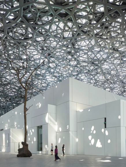 Apertura al público de Louvre Abu Dhabi de Jean Nouvel después de una década de desarrollo  - Imagen Principal