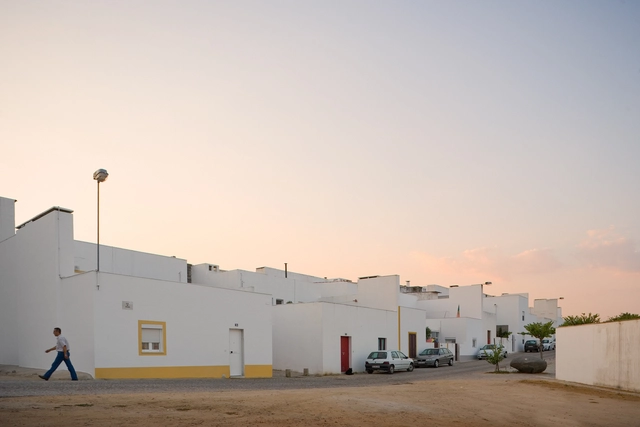 Quinta da Malagueira, de Álvaro Siza, pelas lentes de Fernando Guerra - Imagem de Destaque