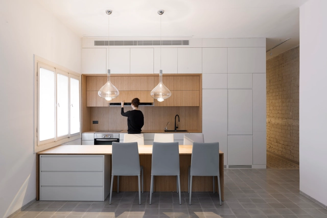 Largo y delgado / XS Studio for compact design - Apartamentos