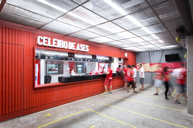 Celeiro de Ases  / 0E1 Arquitetos - Bar, Fachada
