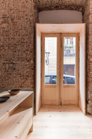 Morería Studio / KAL A - Interiores De Oficina, Puerta, Fachada, Arco