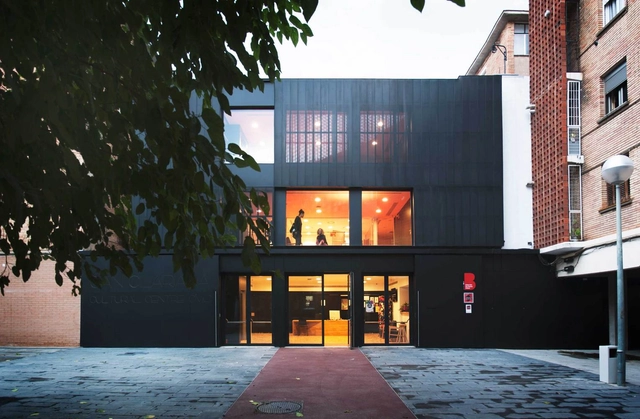 Centro Cívico Can Clariana Cultural  / BCQ arquitectura - Centro Comunitario