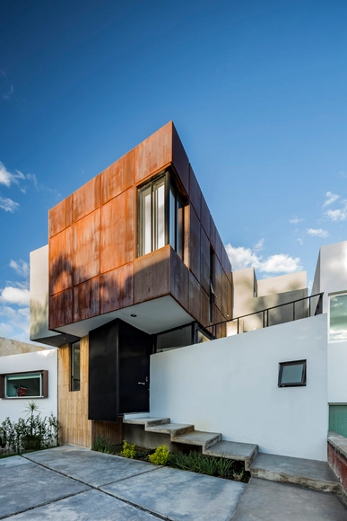 Casa-Estudio CHOI / Cubo Rojo Arquitectura - Casas