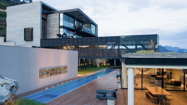 Casa M-4 / C Cubica Arquitectos - Casas, Terraza, Fachada, Mesas, Sillas, Bancas