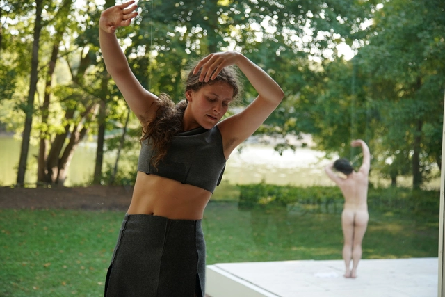 Choreographed Performance at Farnsworth House Explores “Queer Space” in the Work of Mies van der Rohe - Featured Image