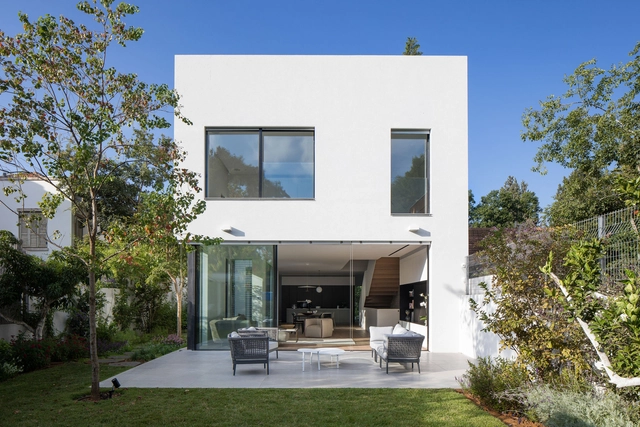 N House / DZL Architects - Houses, Garden, Facade, Door, Bench, Chair