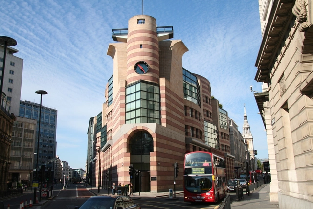 WeWork to Become Primary Tenant of James Stirling's No 1 Poultry After Renovations - Featured Image