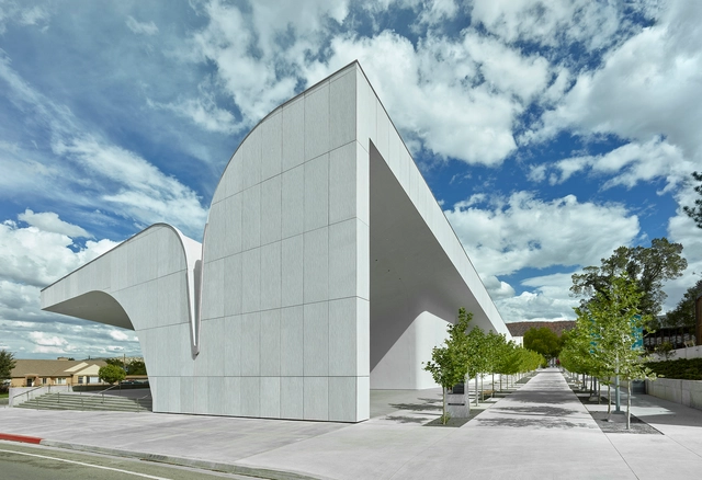 Centro de Sorenson para las artes / Brooks + Scarpa Architects - Centro Artes Visuales
